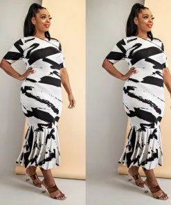 Social Butterfly Collection Plus Size Black White Form Fitted Dress 14 Social Butterfly Collection Plus Size Black White Form Fitted Dress