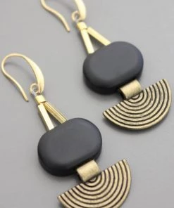 Social Butterfly Collection Black Stone Distressed Gold Earrings New Arrivals